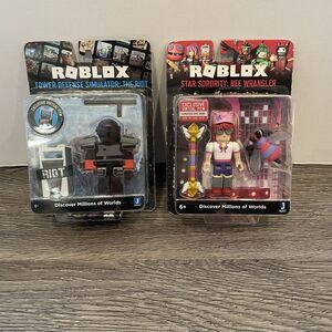 Roblox Figures Tower Defense Simulator The Riot And Star Sorority Bee Wrangler‎